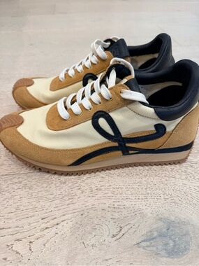Loewe Flow Runner Sneakers 39